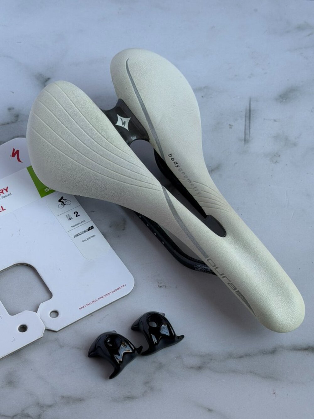 Specialized Oura Pro Womens Bike Saddle White 155mm Carbon Rails